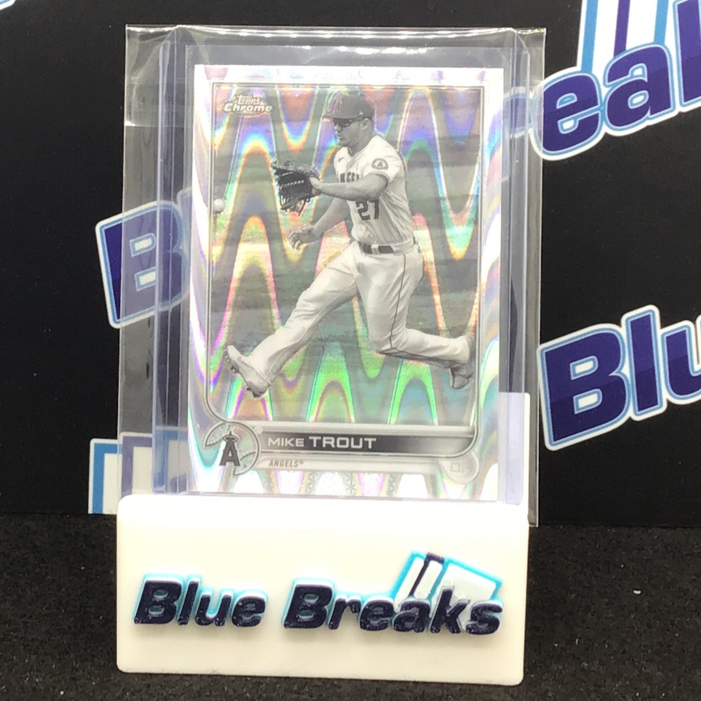 2022 Topps Chrome Black & White Ray Wave Refractor Mike Trout #200 Angels