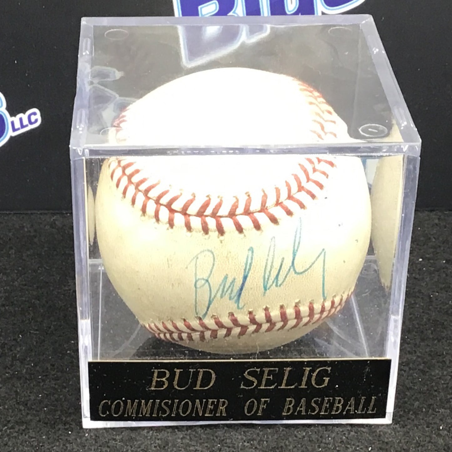 Bud Selig autogrpahed baseball