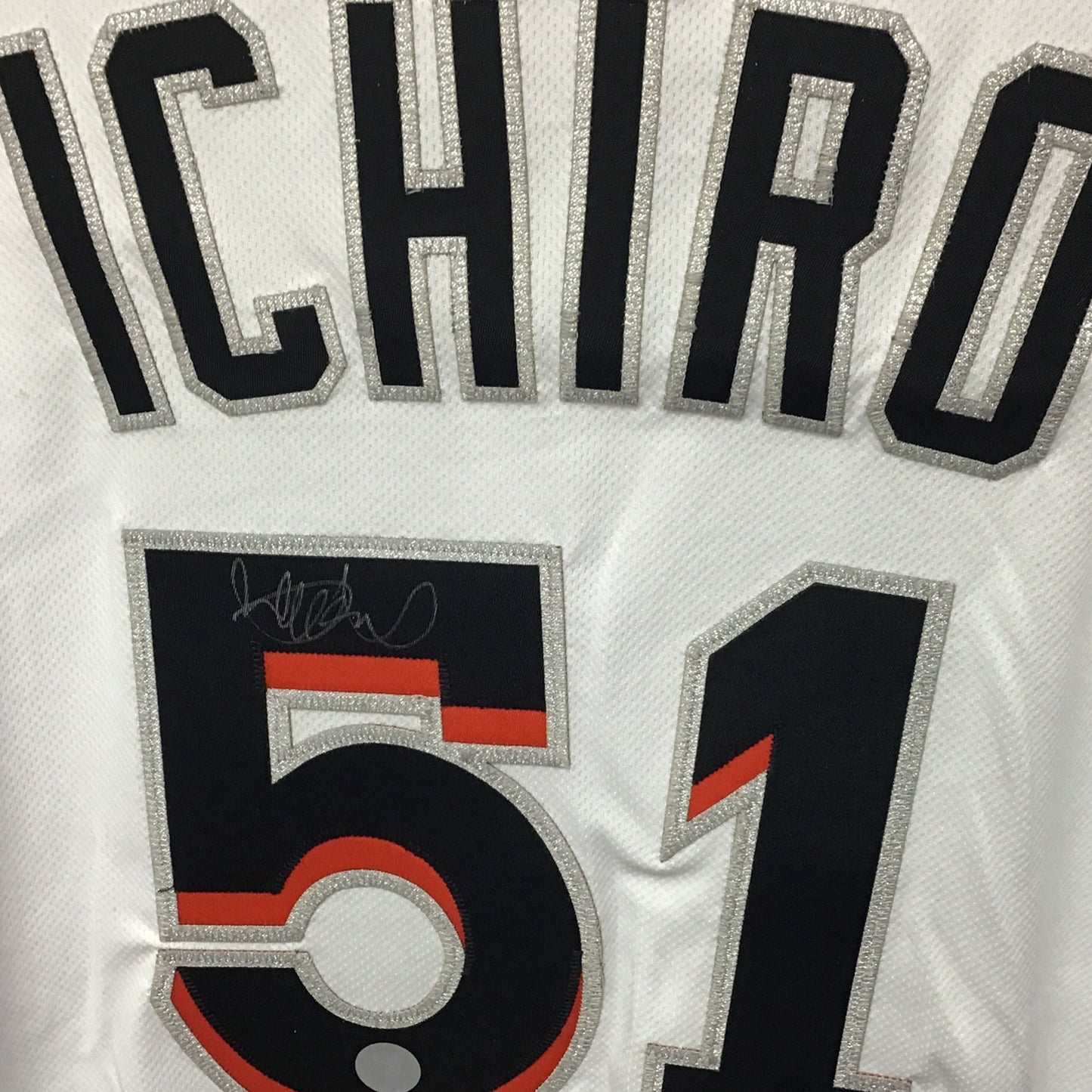 Ichiro Suzuki autographed jersey Ichiro COA