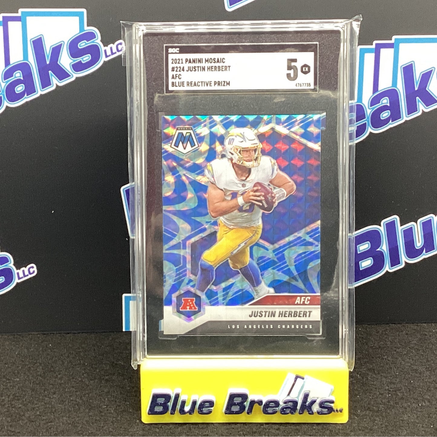 2021 Panini Mosaic - Justin Herbert - Blue Reactive SGC 5