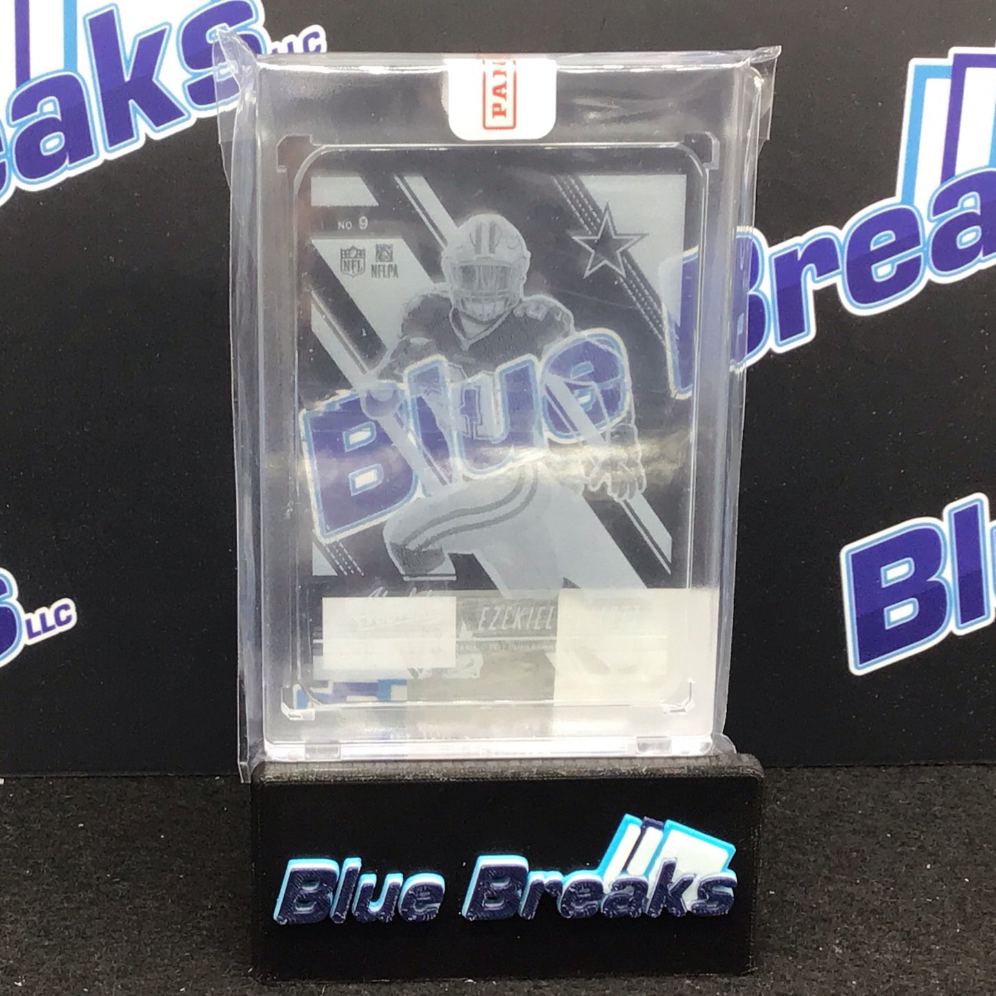 2017 Panini Absolute Ezekiel Elliott Glass Redemption #9 - Dallas Cowboys