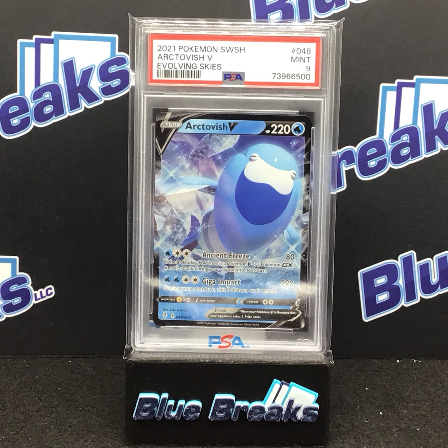 2021 Pokémon SWSH Evolving Skies Arctovish V #048 PSA 9