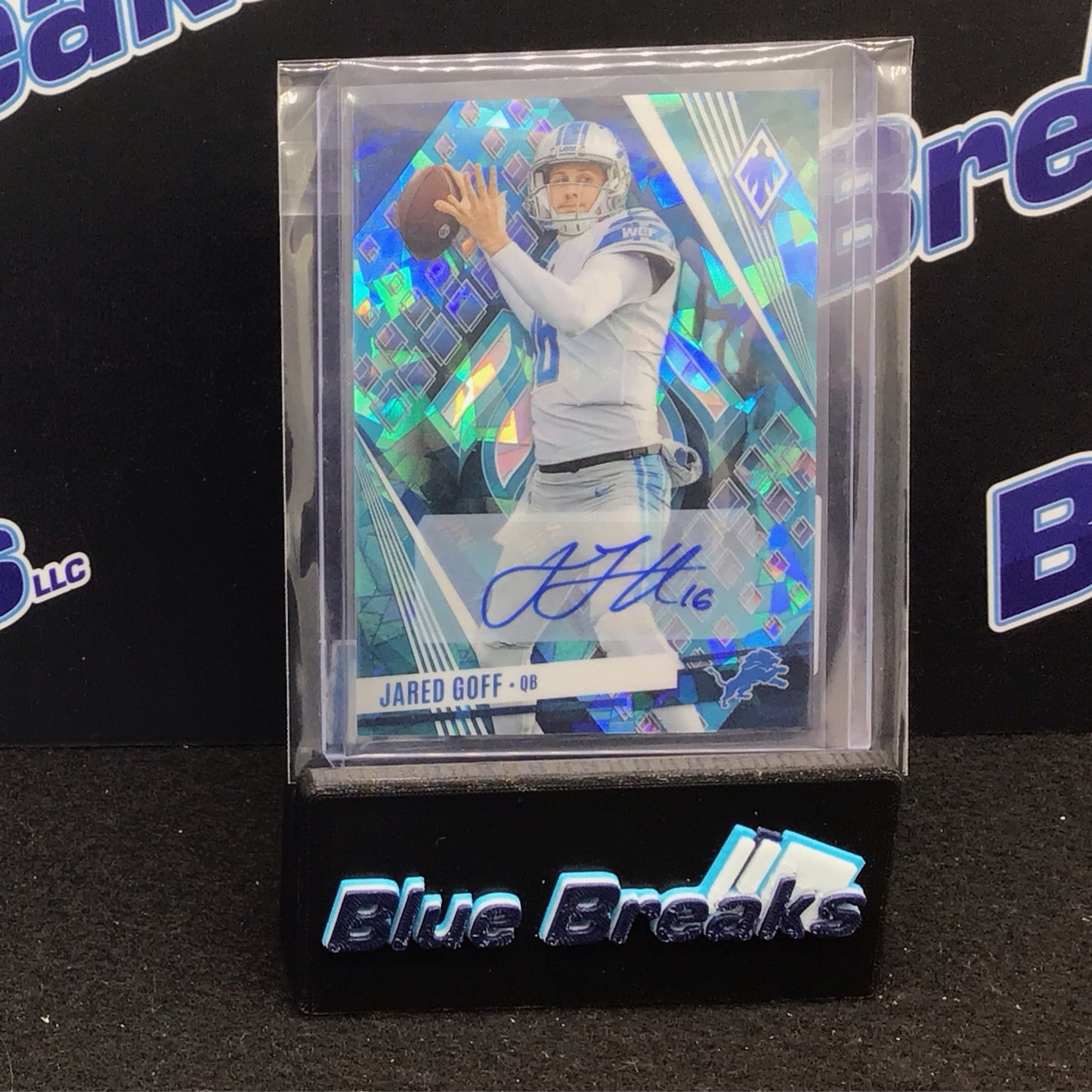 2023 Panini Phoenix Blue Ice Jared Goff auto 13/15 #27 Lions