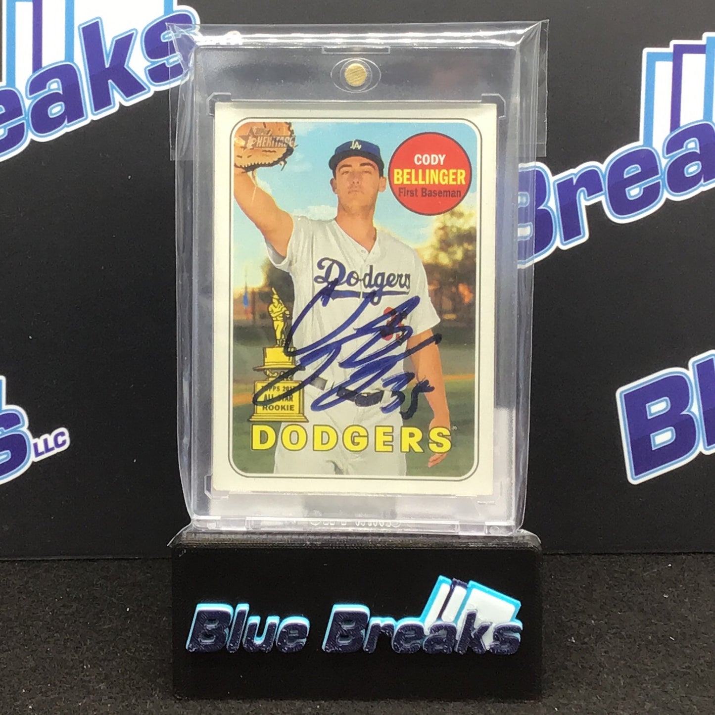 2018 Topps Heritage Cody Bellinger auto (in person) #118 Dodgers