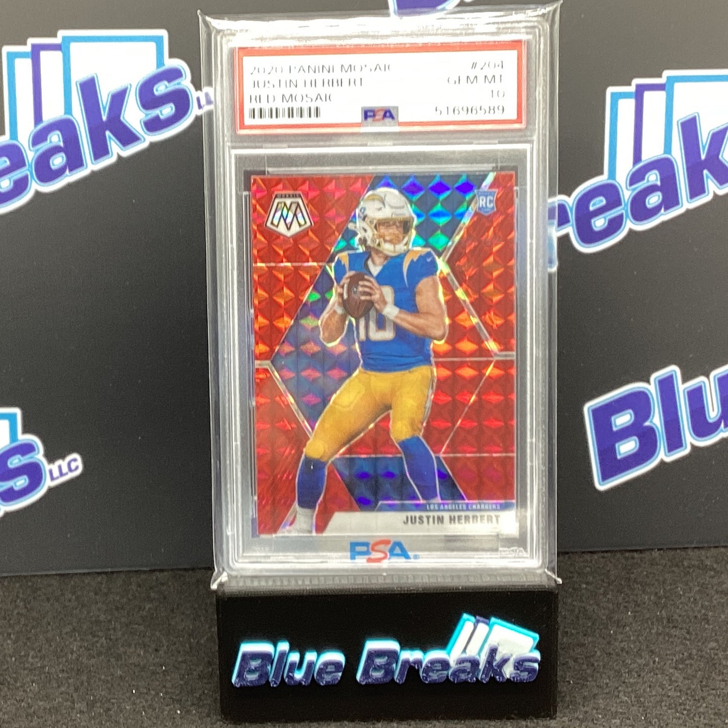 2020 Panini Mosaic Red Justin Herbert PSA 10 RC #204 Chargers