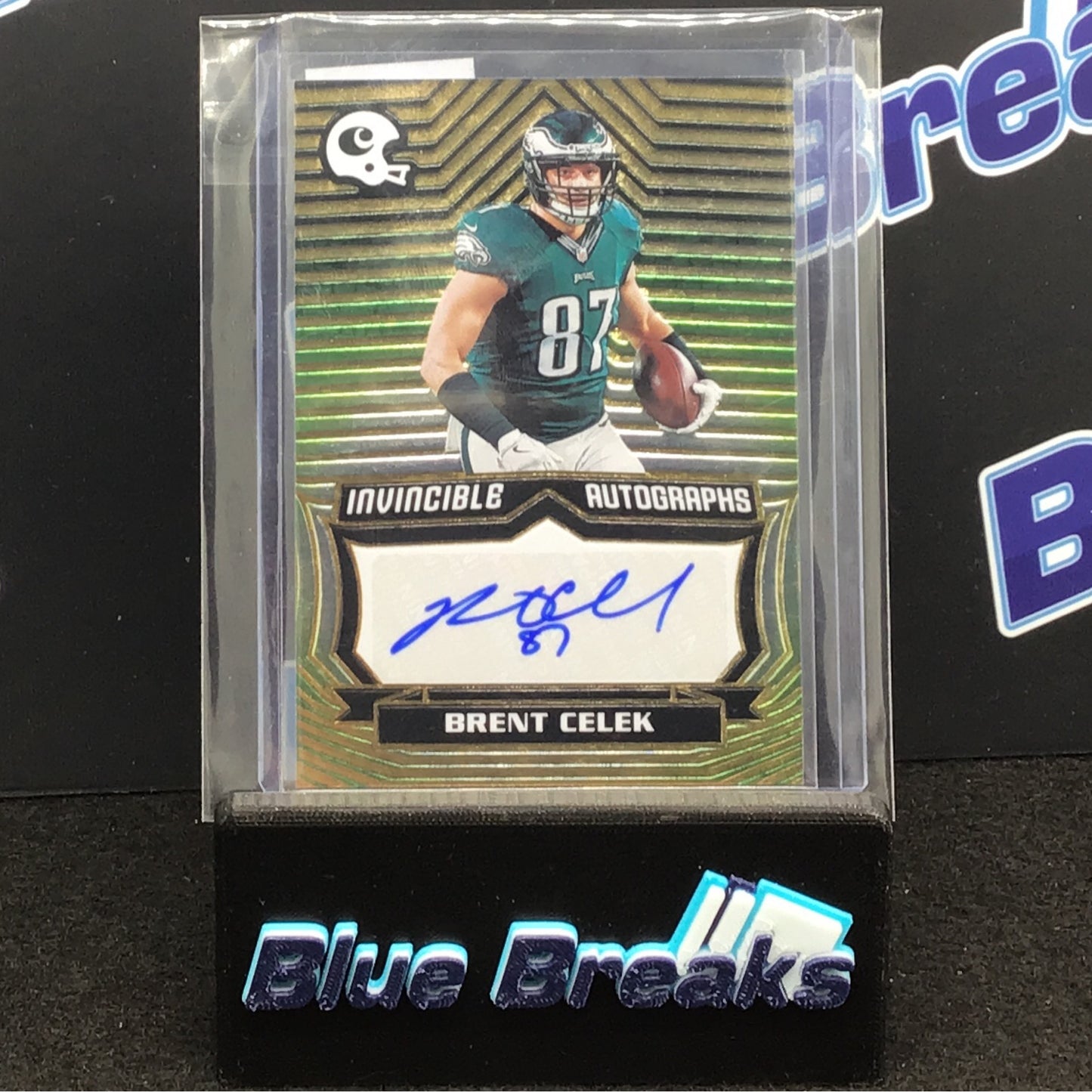 2021 Panini Chronicles Invincible Autographs Brent Celek #INV-BCE Eagles
