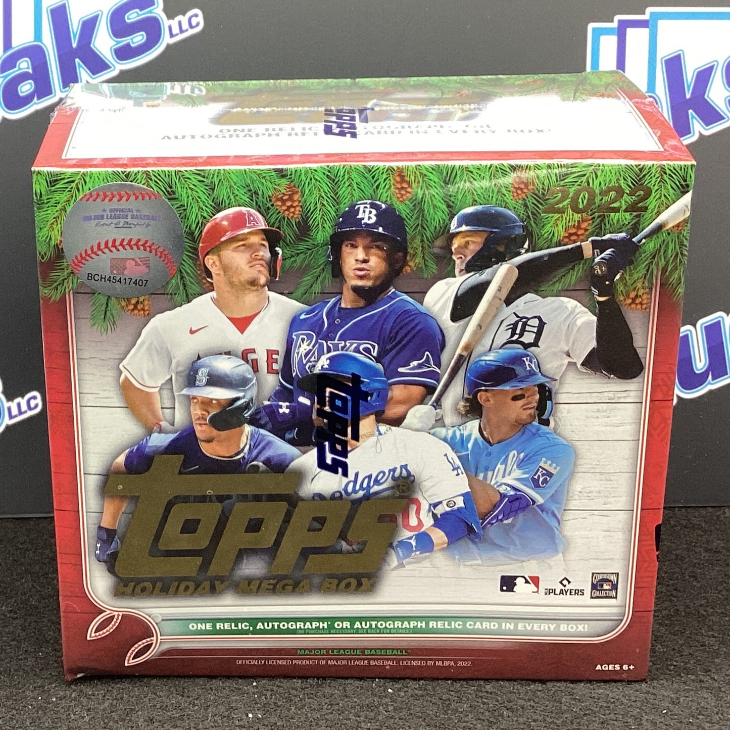 2022 Topps Holiday Mega Box