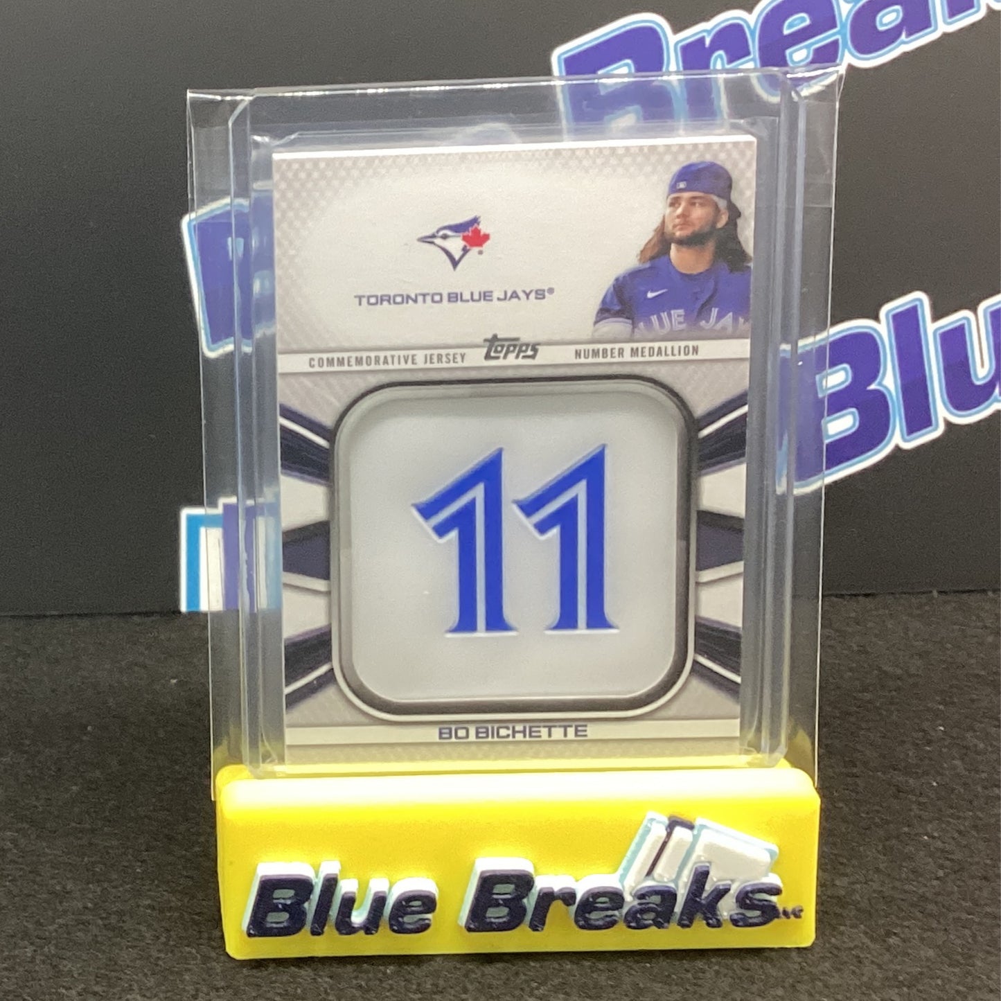 2022 Topps Series 1 Player Jersey Medallion Bo Bichette JNM-BB