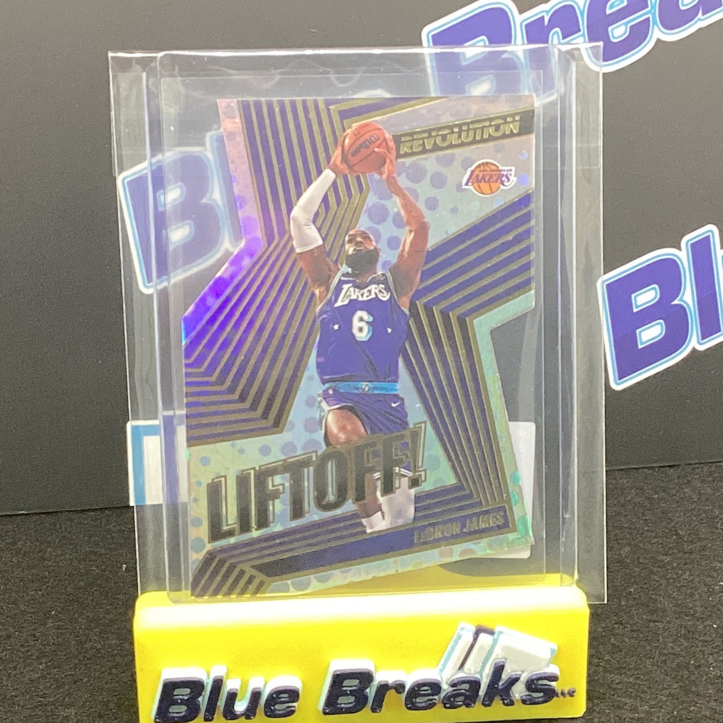 2021 Panini Revolution - LeBron James #10 Liftoff