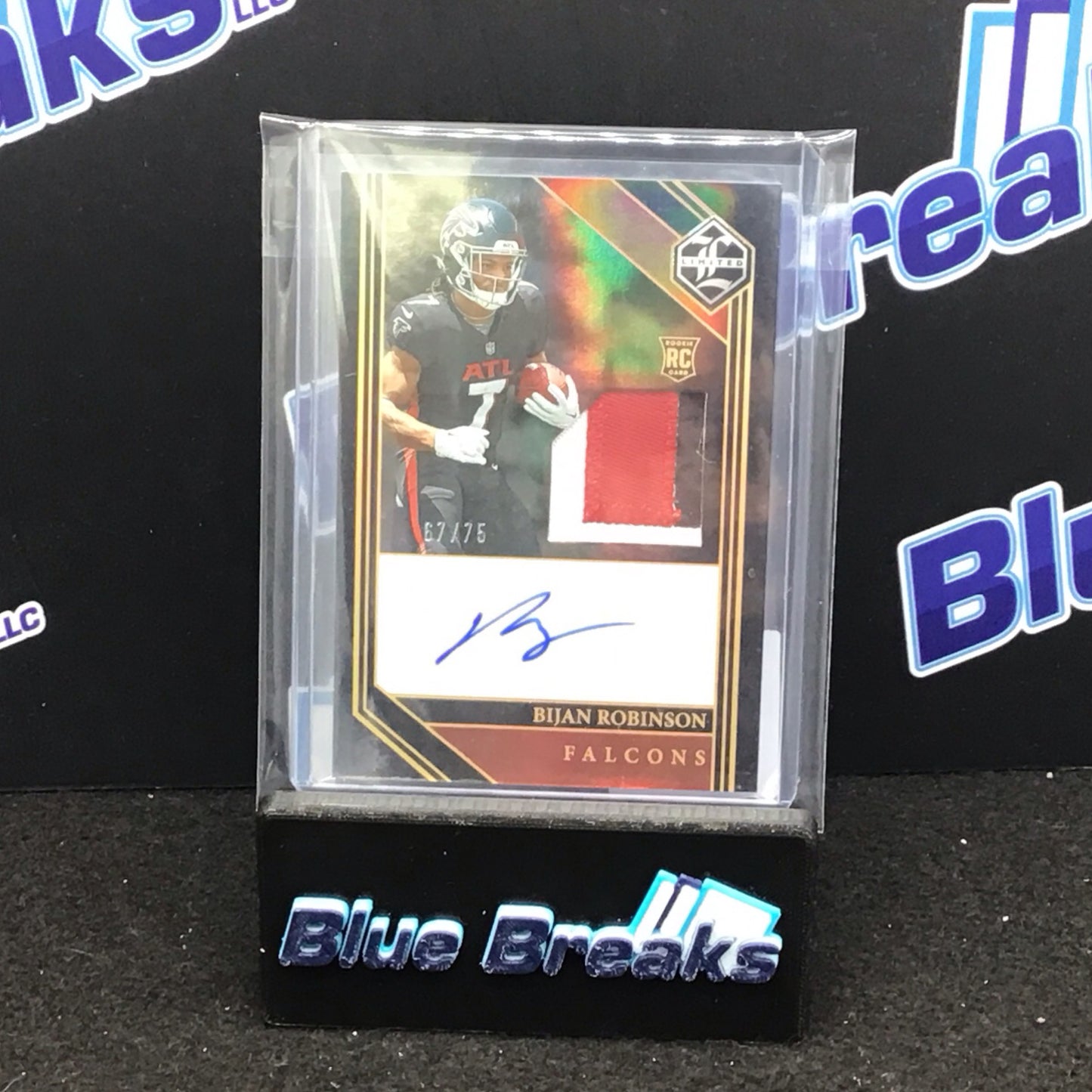 2023 Panini Limited Bijan Robinson relic auto 67/75 RC #103 Falcons