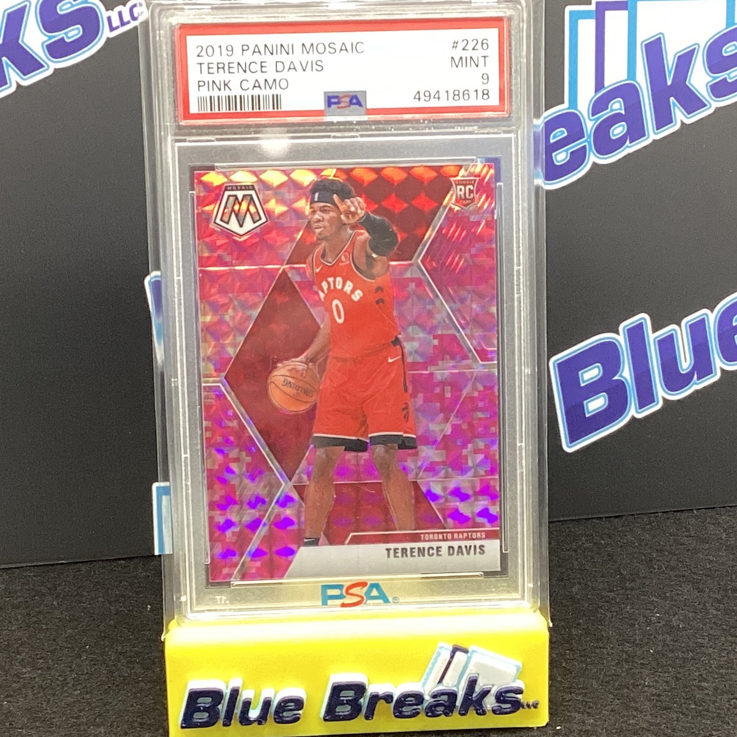 2019 Panini Mosaic - Terence Davis Pink Camo #226 PSA 9