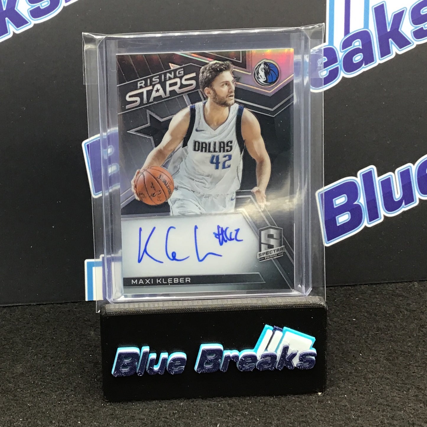 2017-18 Panini Spectra Rising Stars Maxi Kleber auto 005/199 #RS-MXK Mavericks