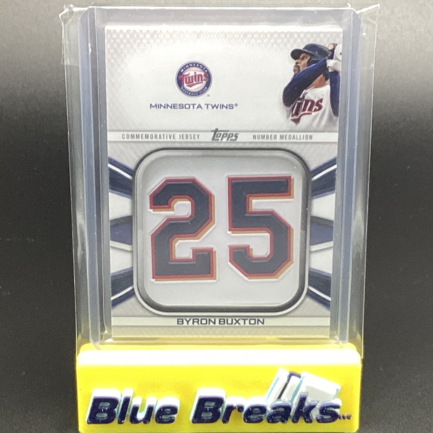 2022 Topps Series 1 Byron Buxton Jersey Medallion #JNM-BBU Twins