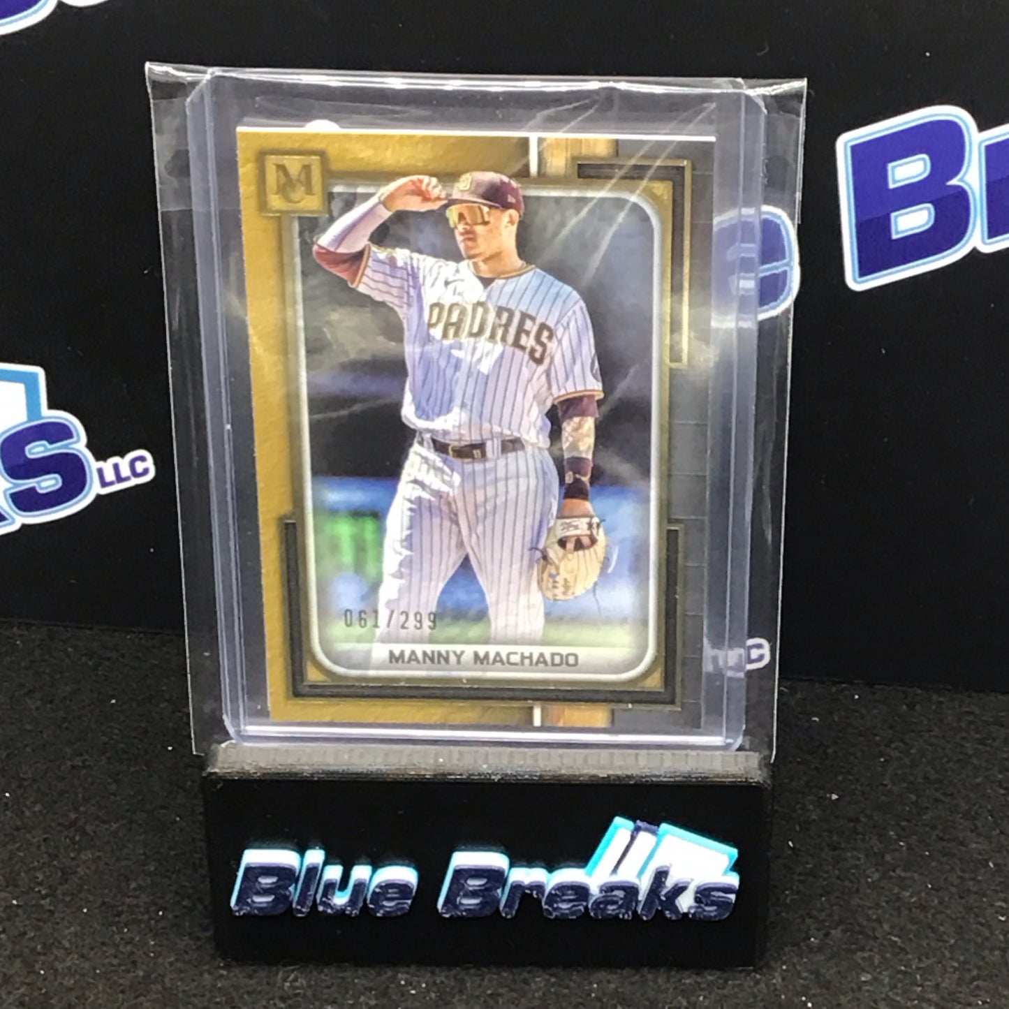 2023 Topps Museum Collection yellow Manny Machado 061/299 #11 Padres