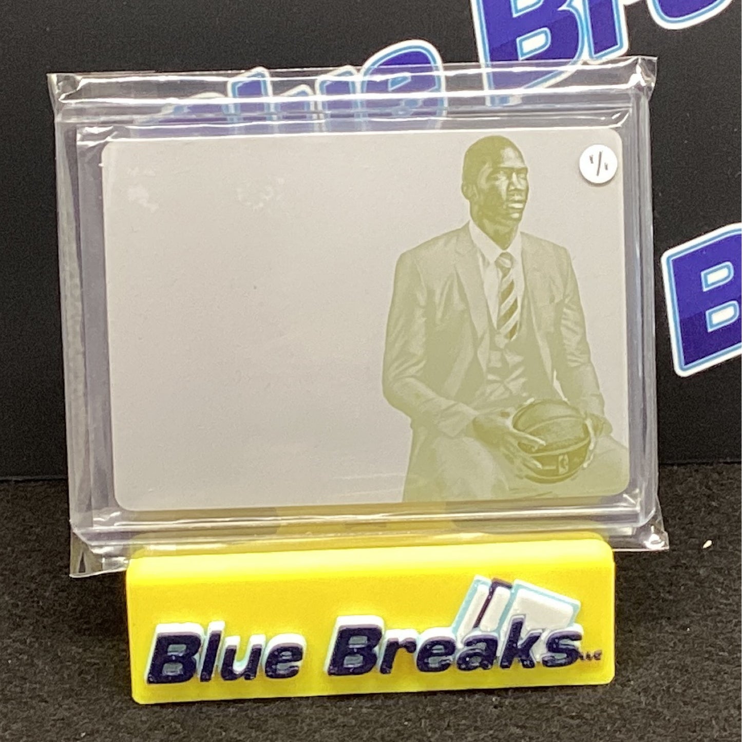 2014-15 National Treasures - Joel Embiid - Philadelphia 76ers - Yellow Plate 1/1