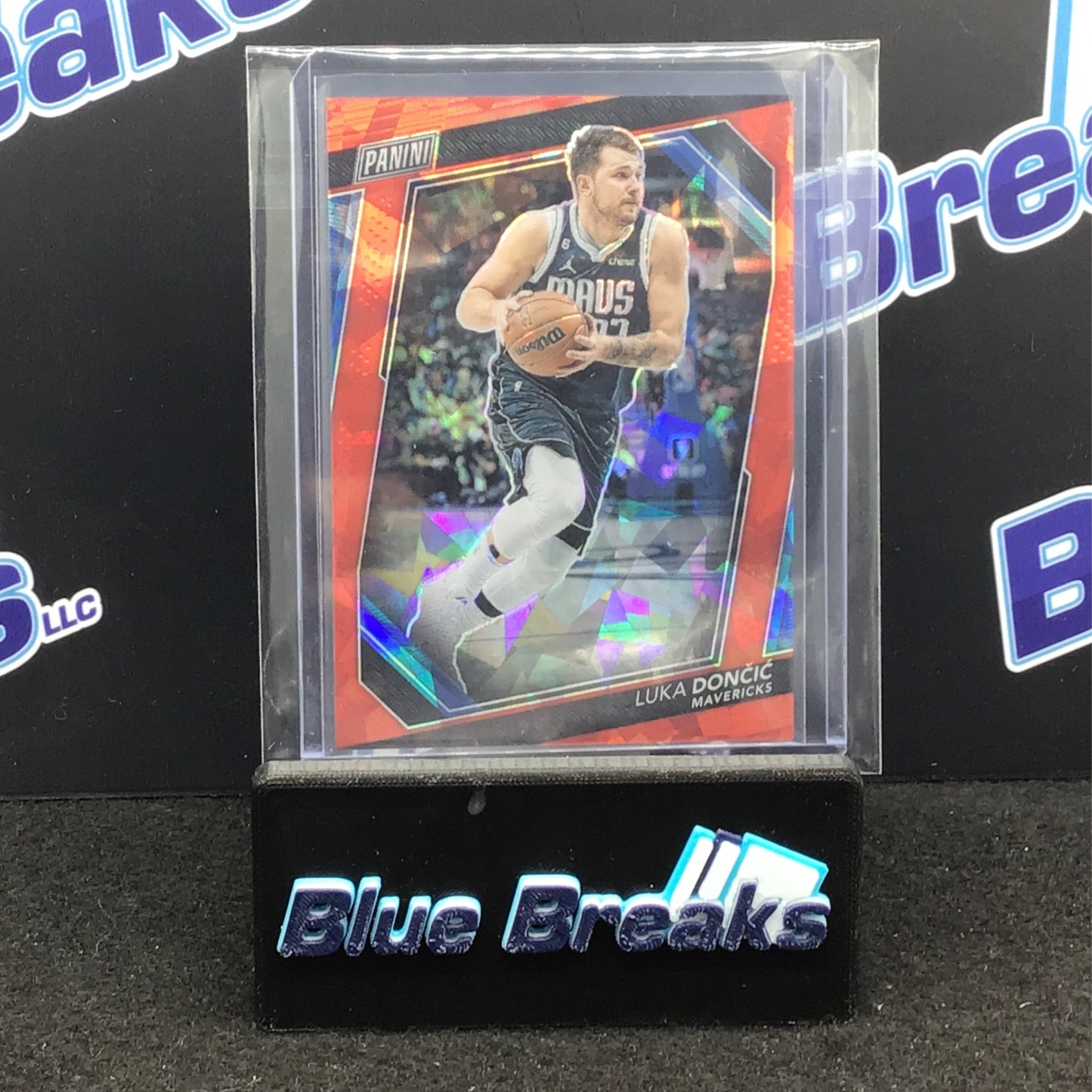 2023 Panini - Luka Doncic - National VIP - Red - m153/199 - Dallas Mavericks