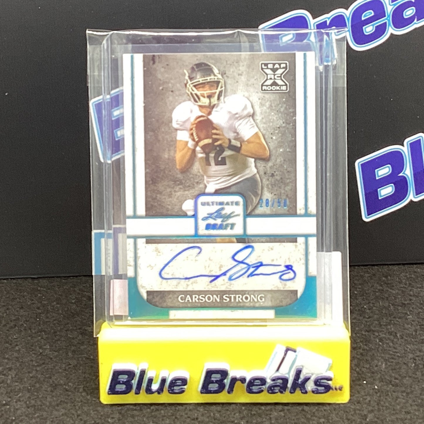 2022 Ultimate Leaf Draft Carson Strong auto 28/50 BA-CS1 Eagles