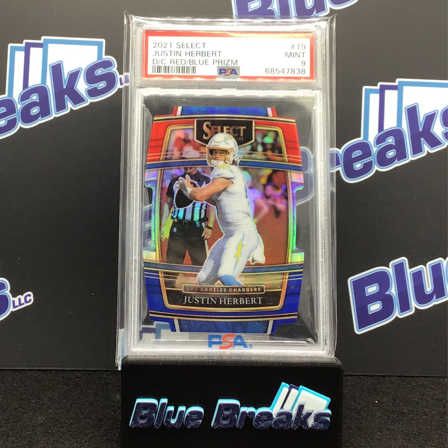 2021 Panini Select Concourse Die-Cut Red White Blue Prizm Justin Herbert #19 PSA 9 Chargers