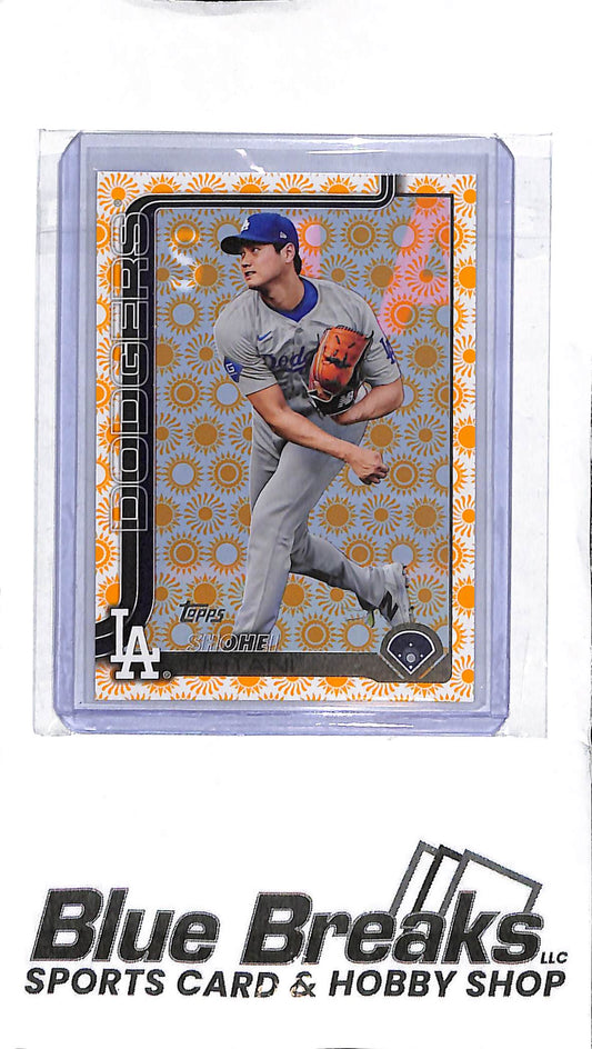 2025 Topps Series Two - Shoehei Ohtani #400 - Holiday Sunshine Parallel - Baseball - Dodgers