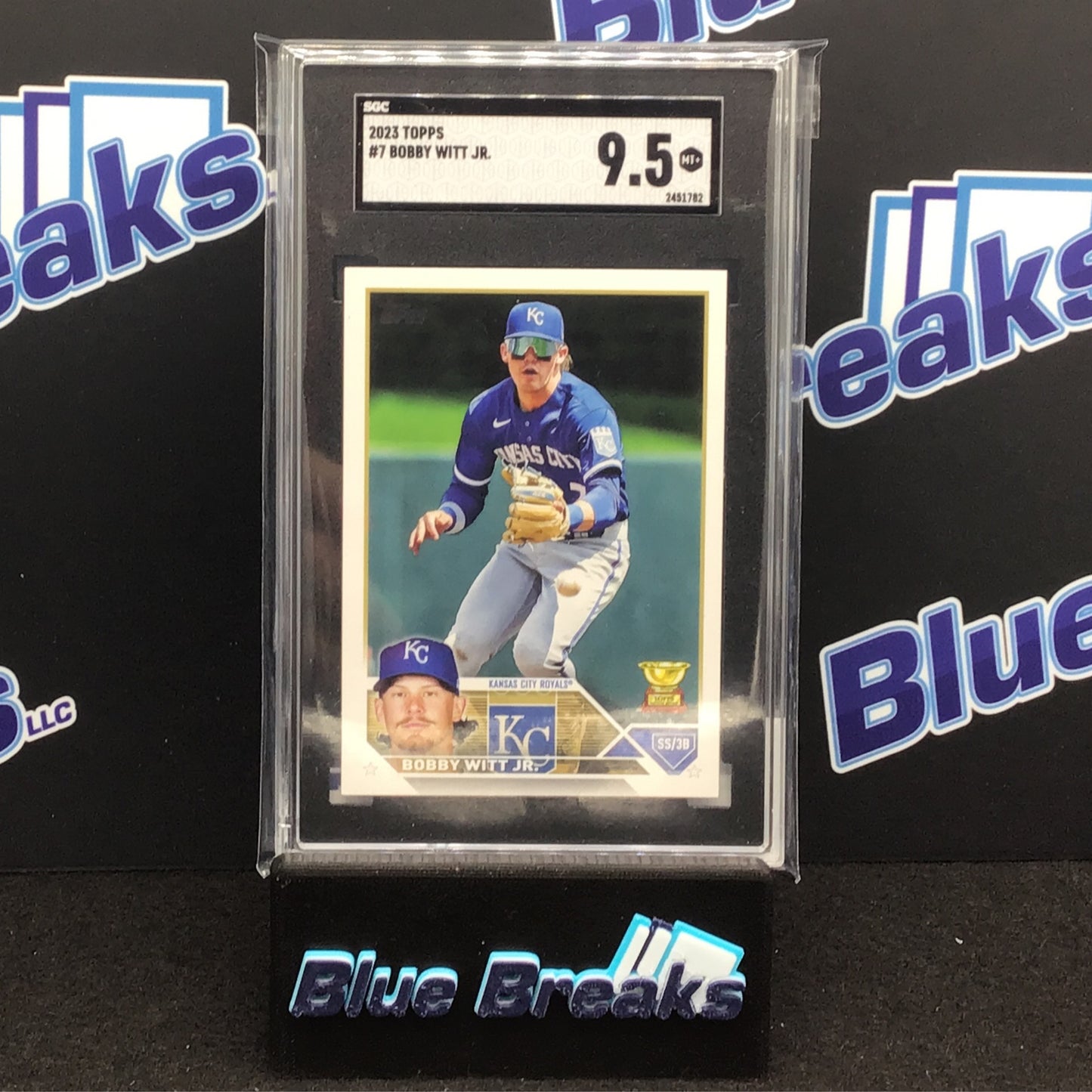2023 Topps Series 1 Bobby Witt Jr #7 SGC 9.5 Royals