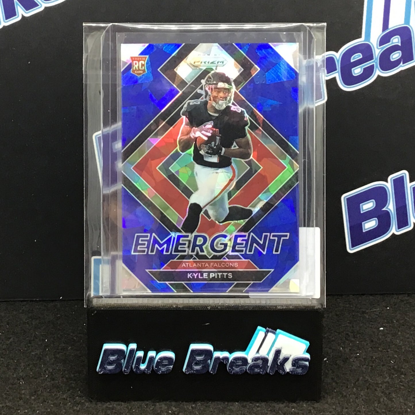 2021 Panini Prizm Emergent Blue Ice Kyle Pitts 29/99 #E-11 Falcons