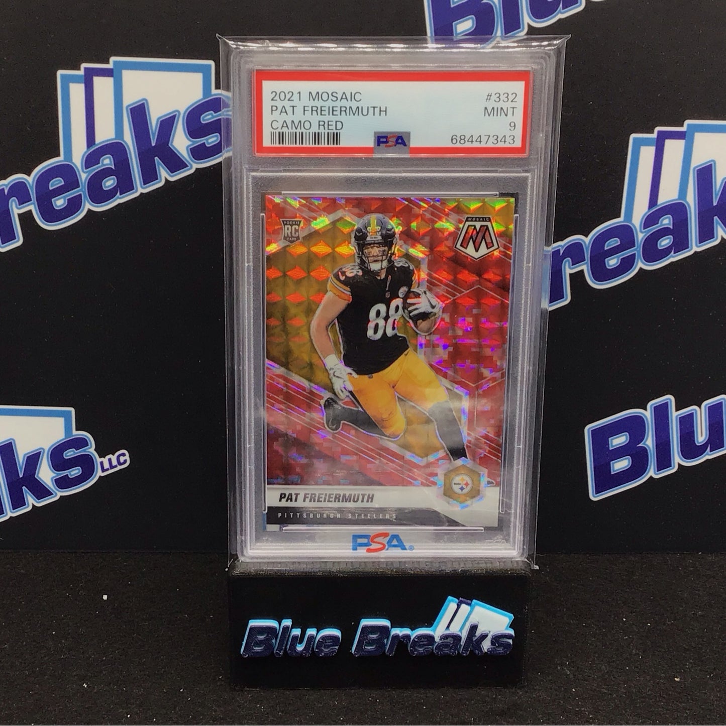 2021 Panini Mosaic Camo Red Pat Freiermuth #332 PSA 9 Steelers