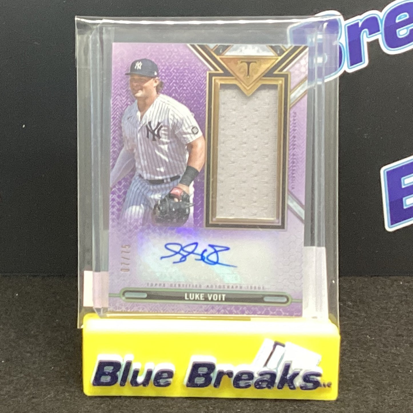 2021 Topps Triple Treads autograph single jumbo relic Luke Voit 07/75