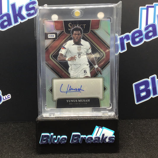 2022-23 Panini Select FIFA Yunus Musah auto #S-YM United States