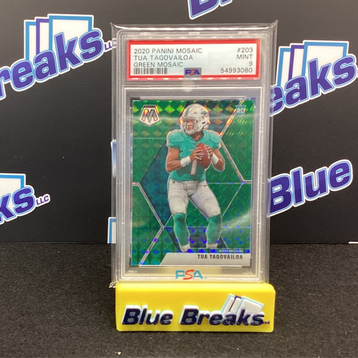 2020 Panini Mosaic - Tua Tagovailoa Green Mosaic #203 PSA 9