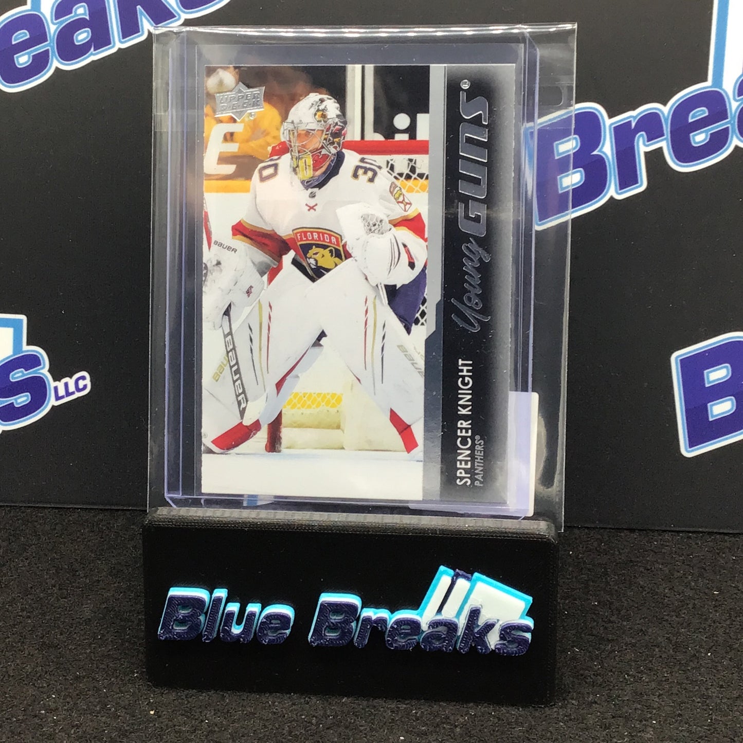 2021-22 Upper Deck Series 1 Young Guns Spencer Knight #223 Panthers