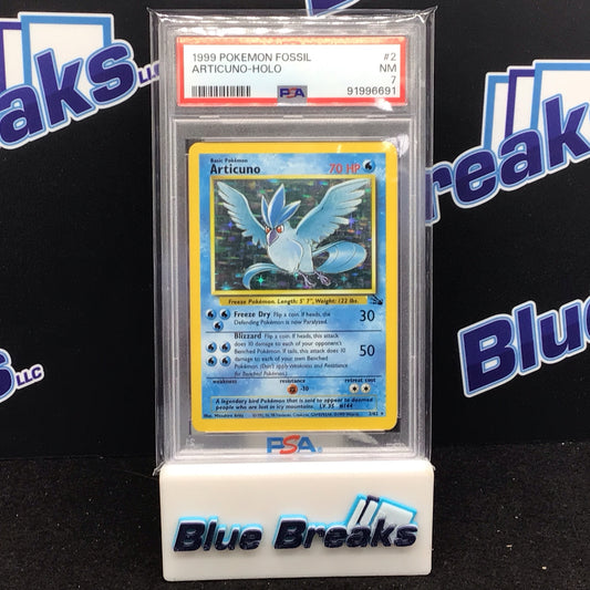 1999 Pokémon Fossil Articuno-Holo #2 PSA 7