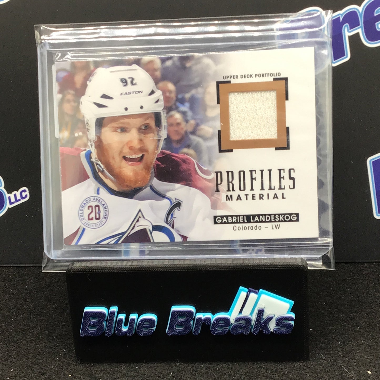 2015-16 Upper Deck NHL - Gabriel Landeskog - Profiles Material - Colorado Avalanche