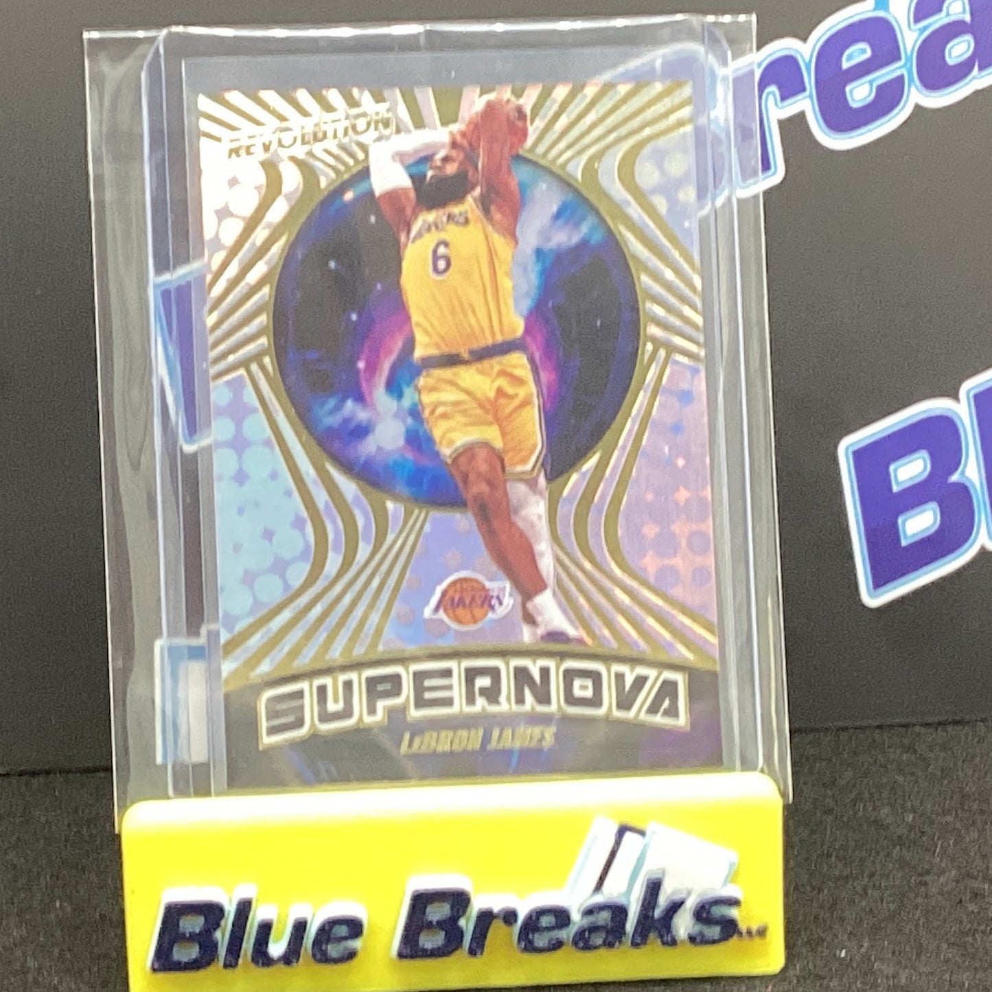 2004 Upper Deck - LeBron James #1 Phenomenal Beginning