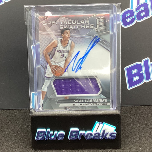 2016-17 Panini Spectra Spectacular Swatches Skal Labissiere auto 086/149 #SS-SLE Kings