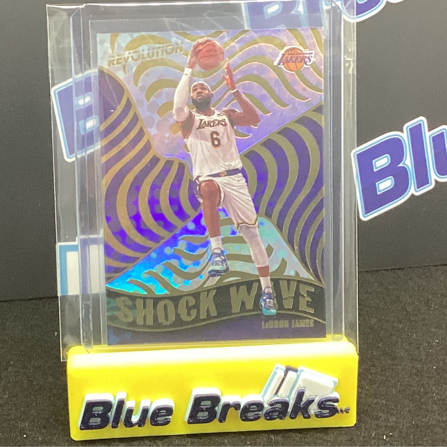 2021 Panini Revolution - LeBron James #5 Shockwave