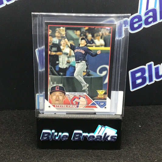 2023 Topps Series One Black Border Steven Kwan 24/72 #116 Guardians