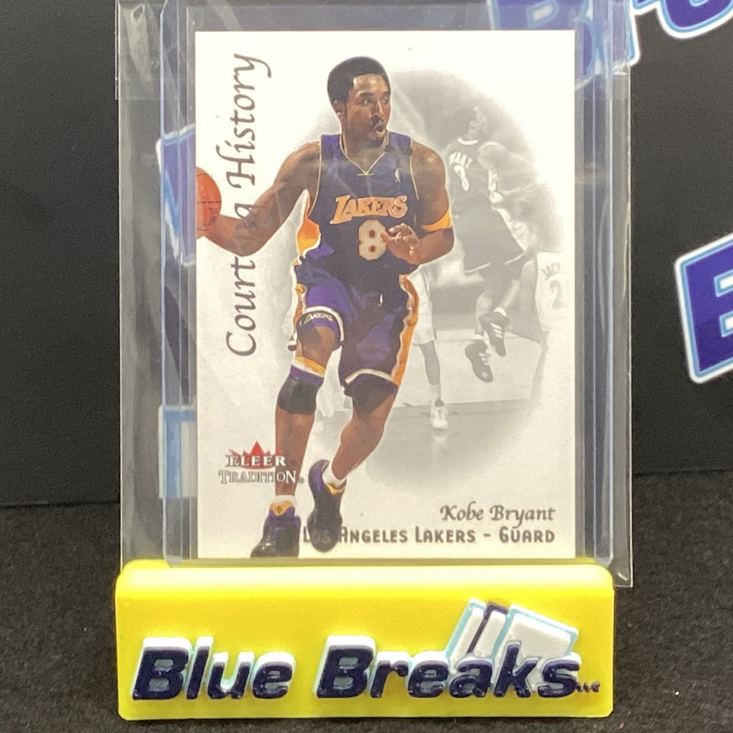 2001 Fleer - Kobe Bryant 4 of 10