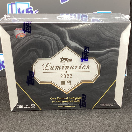 2022 Topps Luminaries