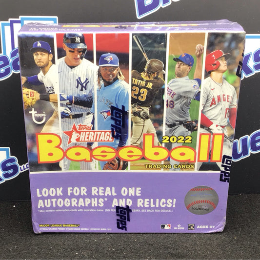 2022 Topps Heritage Mega Box