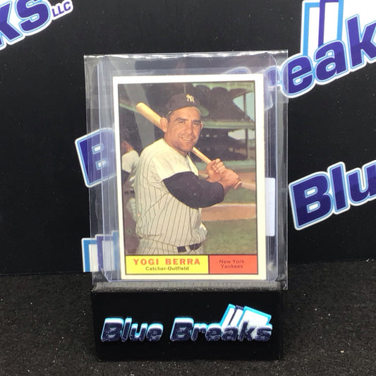 1961 Topps Baseball Yogi Berra #425 Yankees