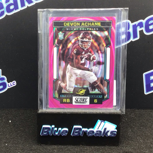 2023 Panini Score Fuchsia Pink Devon Achane 197/199 RC #317 - Miami Dolphins