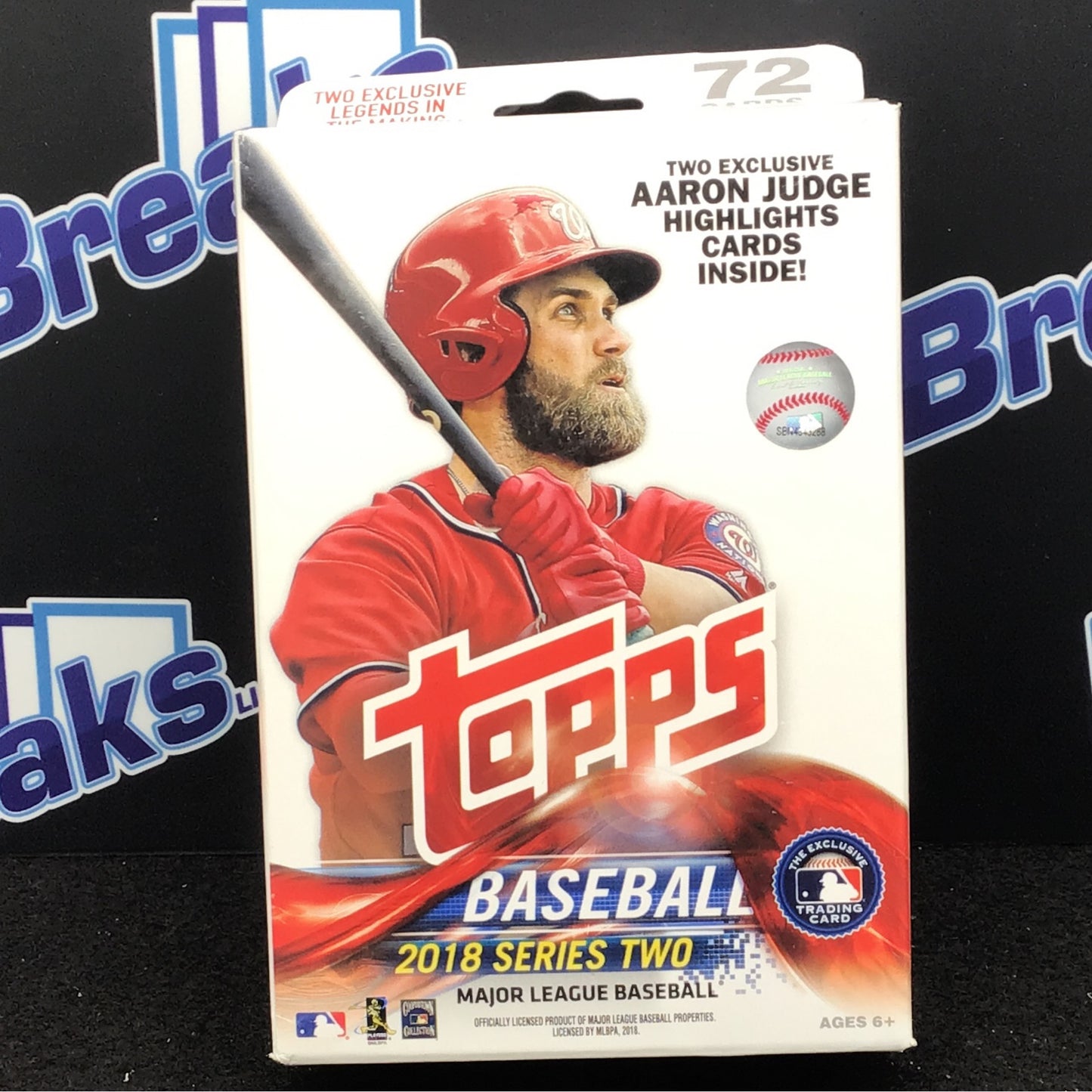 2018 Topps Series 2 Hanger
