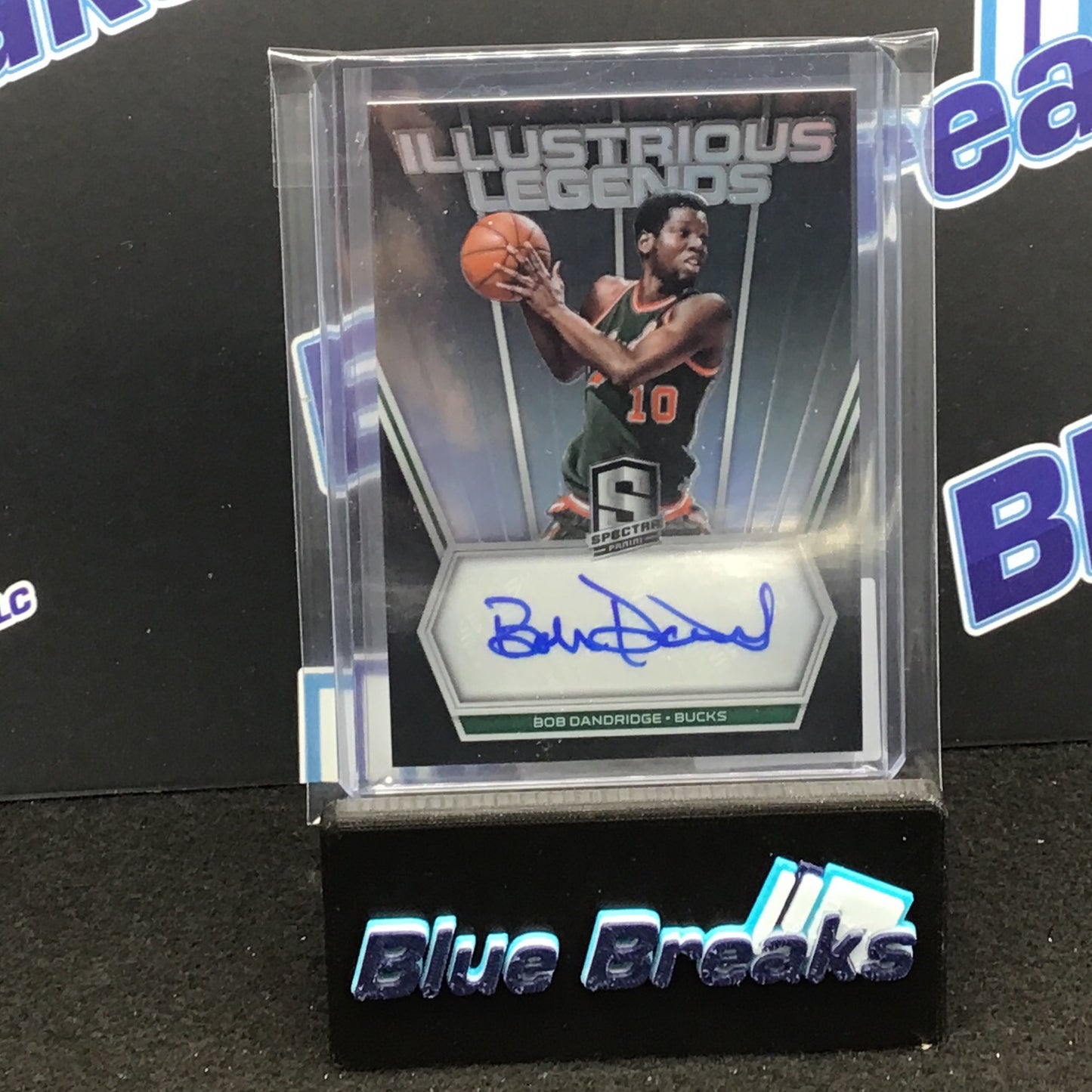 2017-18 Panini Spectra Illustrious Legends Bob Dandridge auto 055/149 #IL-BDR Bucks