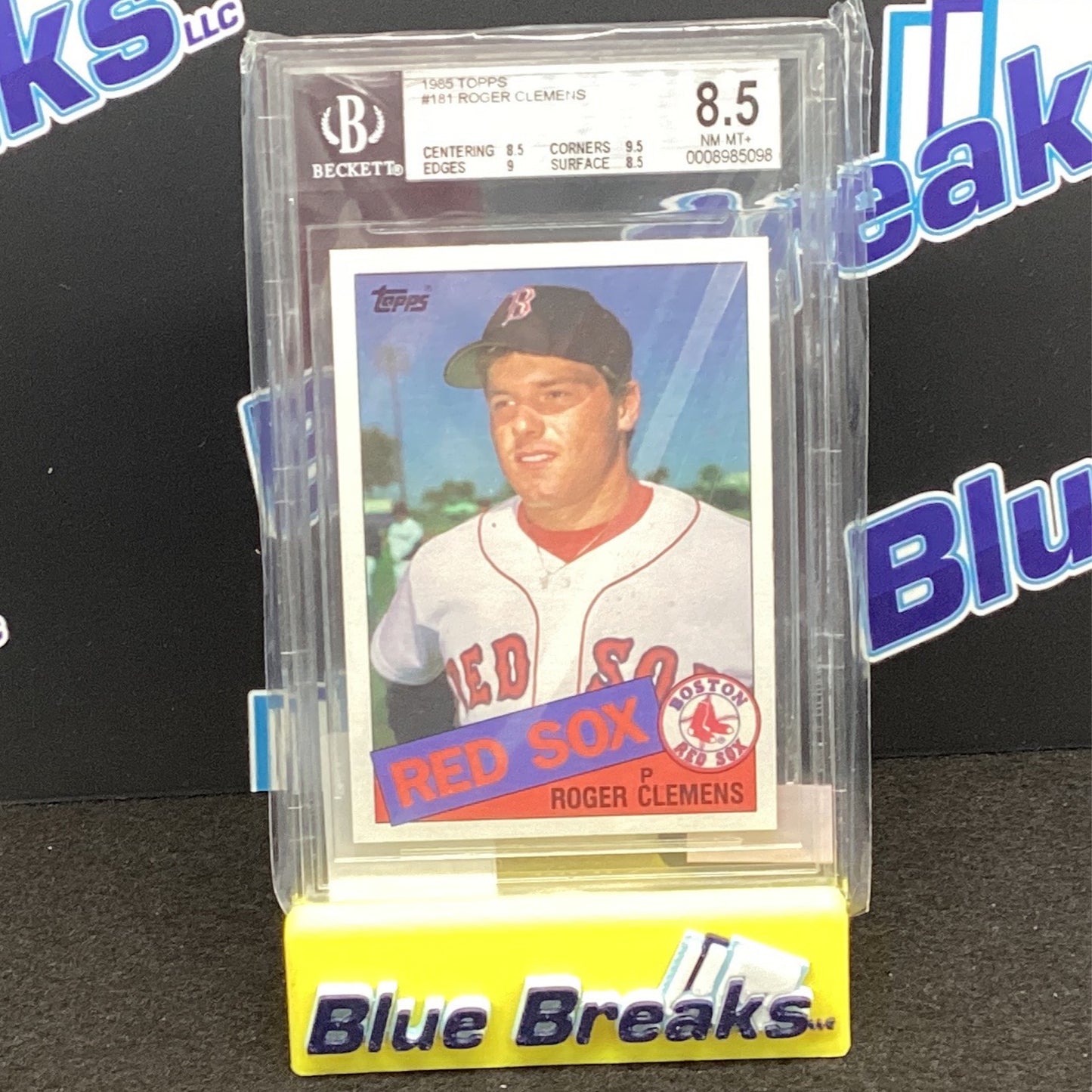 1985 Topps Roger Clemens #181 Beckett 8.5