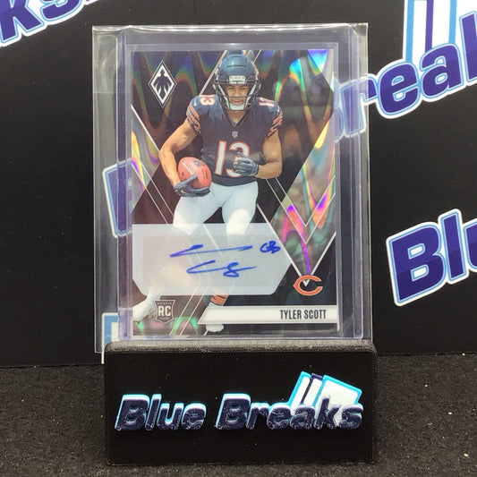 2023 Panini Phoenix black Seismic Tyler Scott auto 08/10 RC #141 Bears