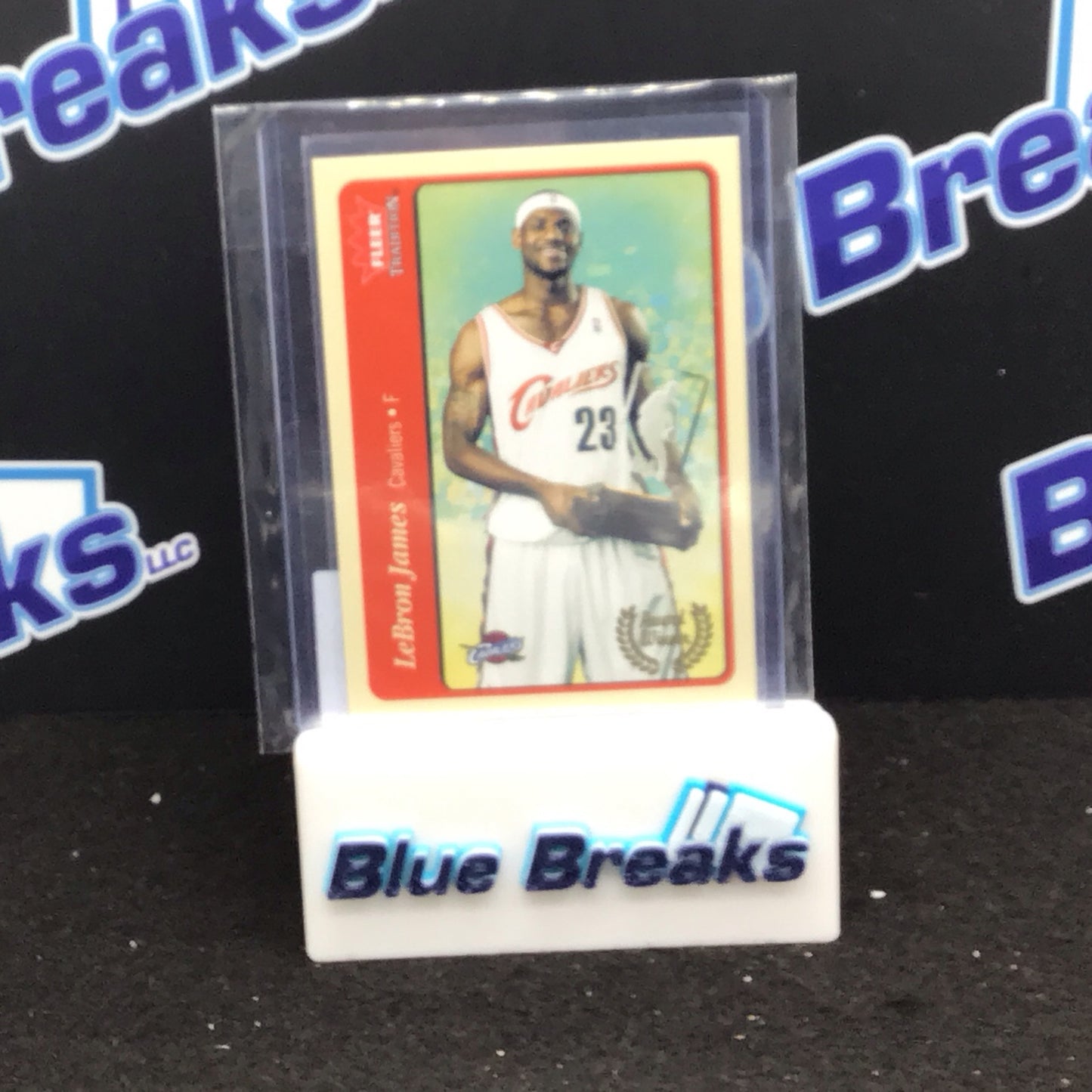 2004-05 Fleer Tradition LeBron James #210 Cavaliers