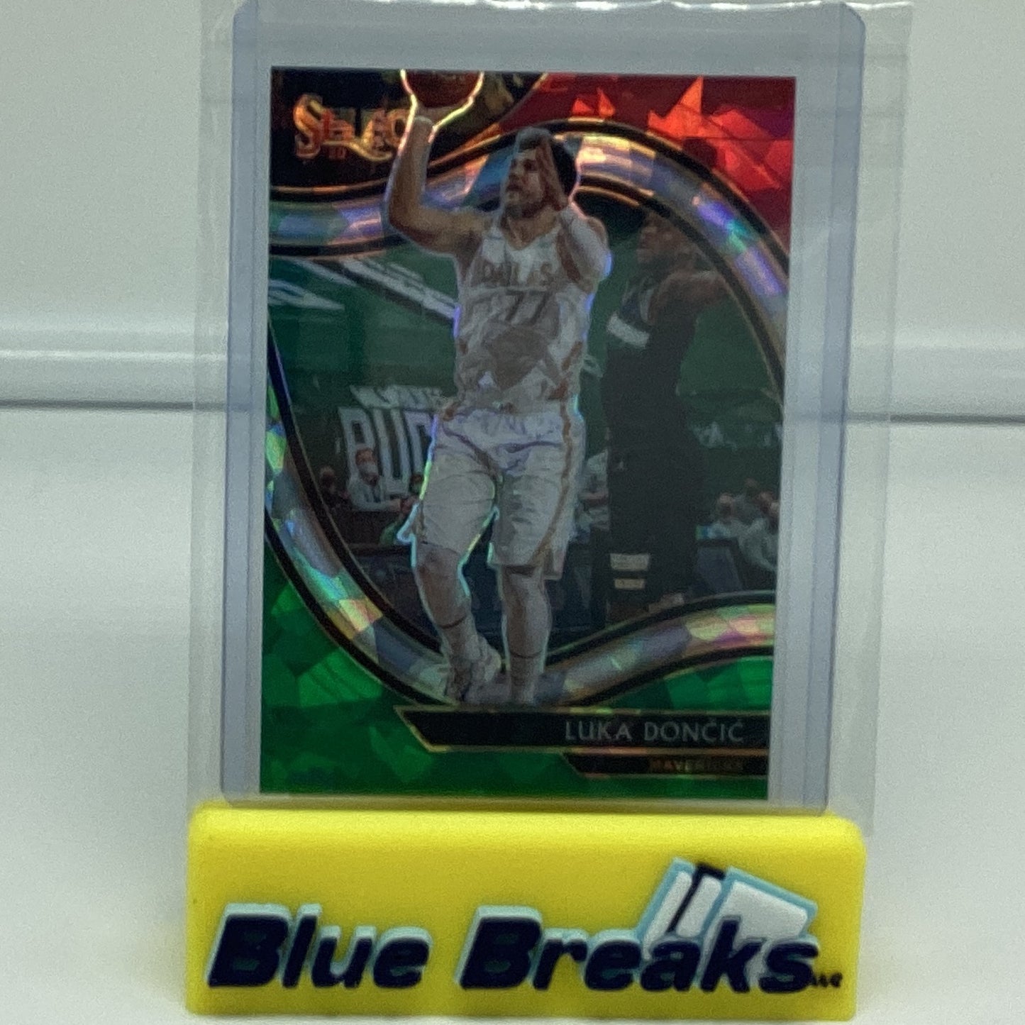 2020 Panini Select - Luka Doncic Red & Green