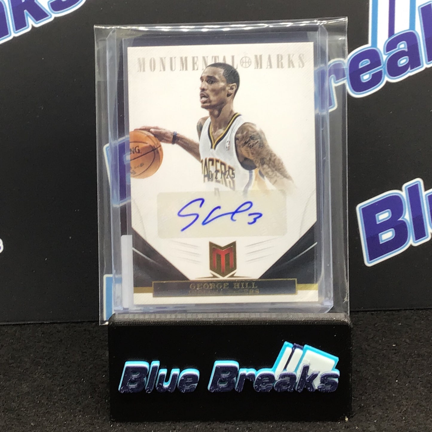 2012-13 Panini Momentum Monumental Marks George Hill auto 02/25 #215 Pacers